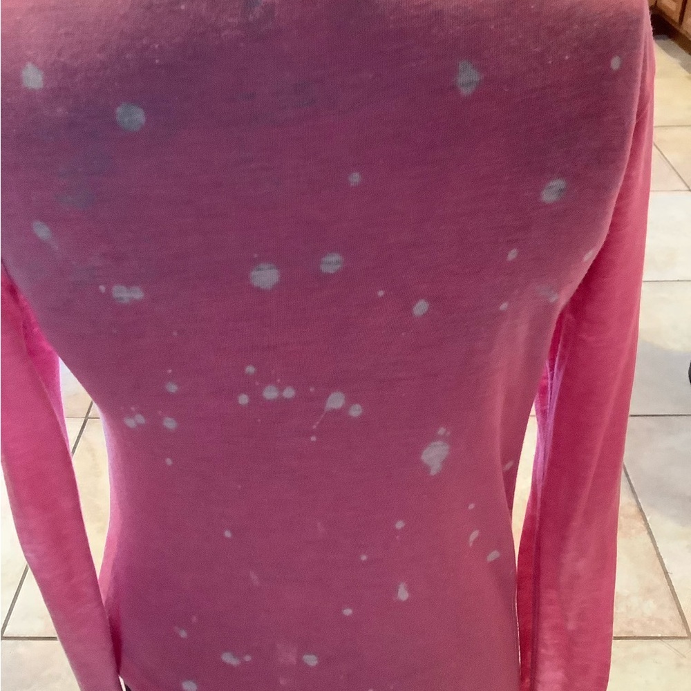 Lightweight Tee - Picture 5 of 6